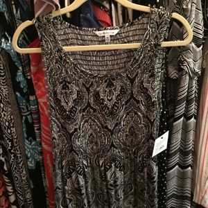 Very comfortable stretchy black and white dress